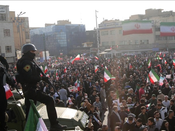 Quando protestano i mercanti: la frattura del consenso nel regime iraniano